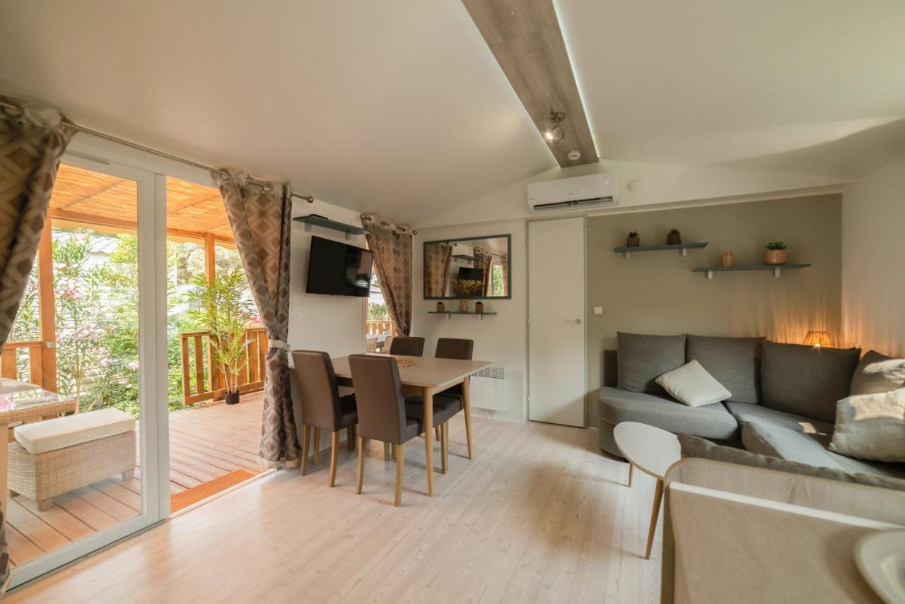 Mobil Home Les Pieds Dans L'Eau 卡内 外观 照片