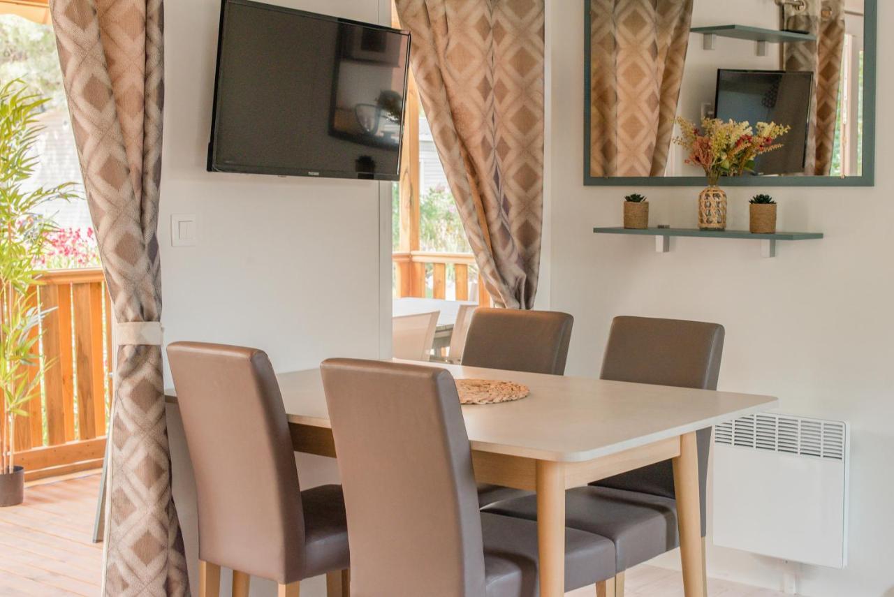 Mobil Home Les Pieds Dans L'Eau 卡内 外观 照片